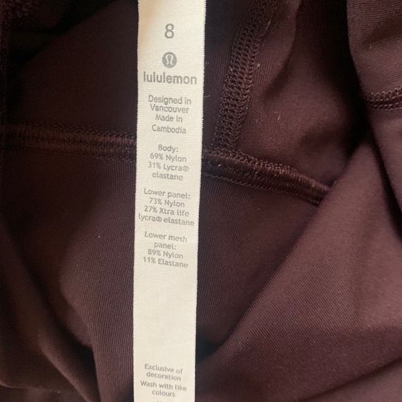 size 8 maroon Lululemon leggings - Picture 3 of 4
